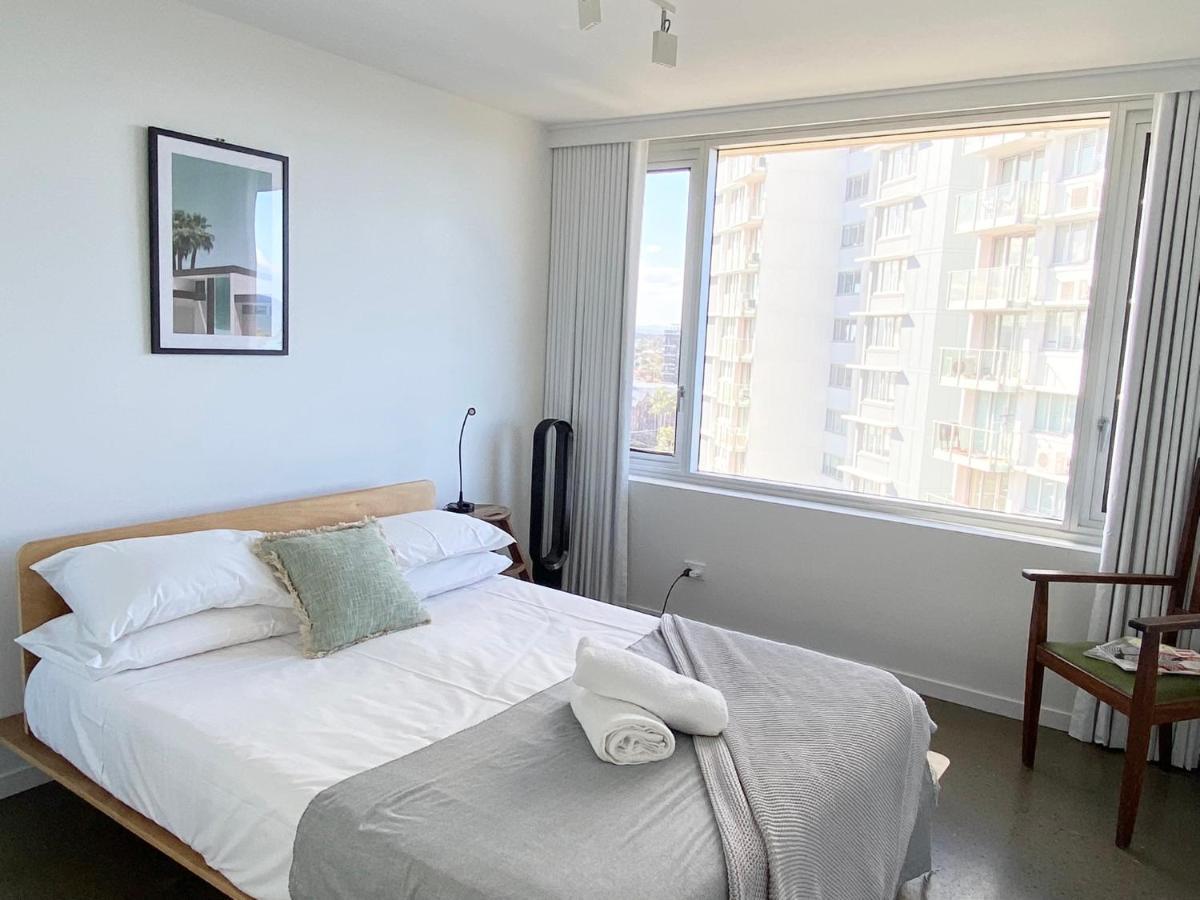 Oceania On Burleigh Beach 골드코스트 외부 사진